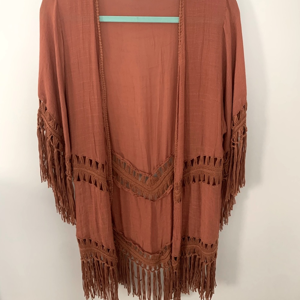 Like New Buckle Gimmicks Fringe Flyaway - Sz M